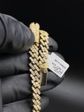 Load image into Gallery viewer, Prong Diamonds Cuban Bracelet
