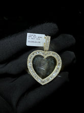 Load image into Gallery viewer, Heart Picture Pendant
